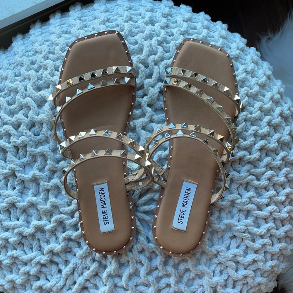 Steve Madden Studded Skylar Sandals
